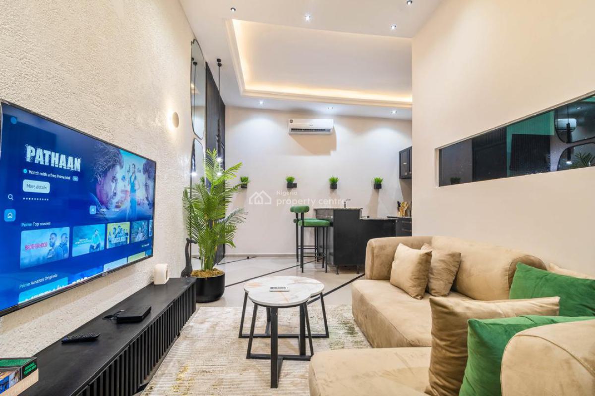 Luxury 1 Bedroom Apartment, Lekki Phase 1, Lekki, Lagos, Flat / Apartment Short Let