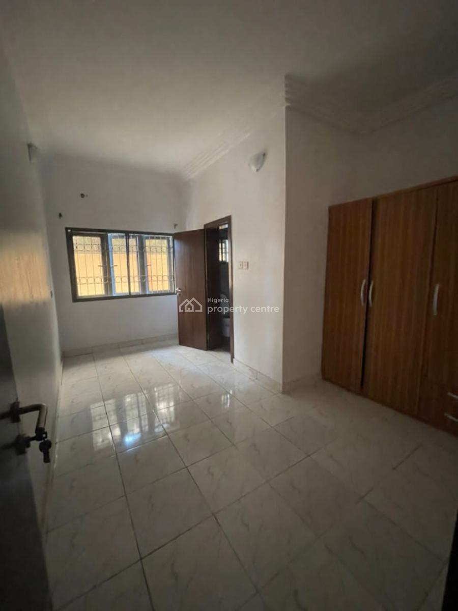 Fully Serviced 3 Bedroom Apartment, Off Admiralty Way, Lekki Phase 1, Lekki, Lagos, Flat / Apartment for Rent