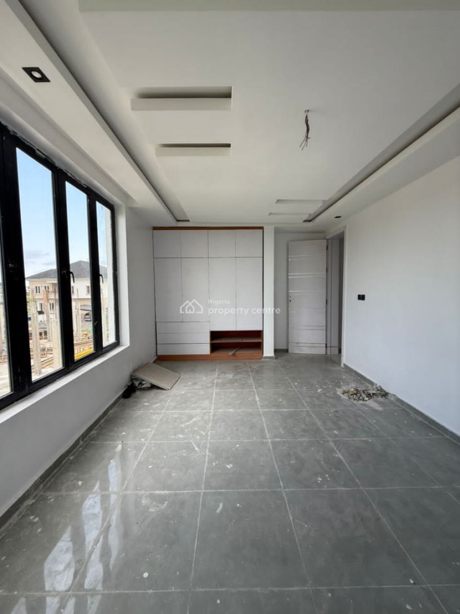 Spacious Massive Luxury 5 Bedroom Semi Detached with Bq, Cowrie Creek Spar Road, Ikate, Lekki, Lagos, Flat / Apartment for Rent