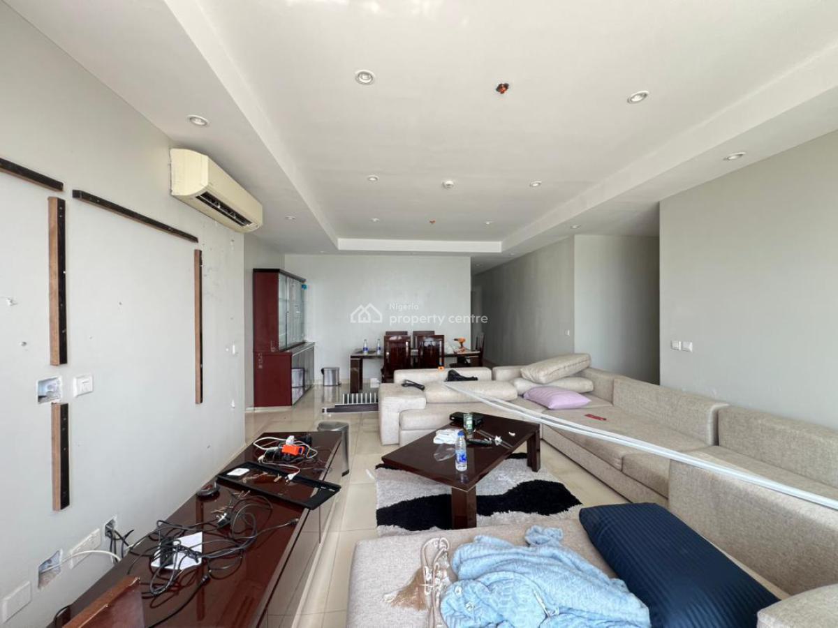 Luxury Ocean View Unfurnished 3 Bedrooms Apartments with a Bq, Blue Water Estate, Lekki, Lagos, Flat / Apartment for Rent