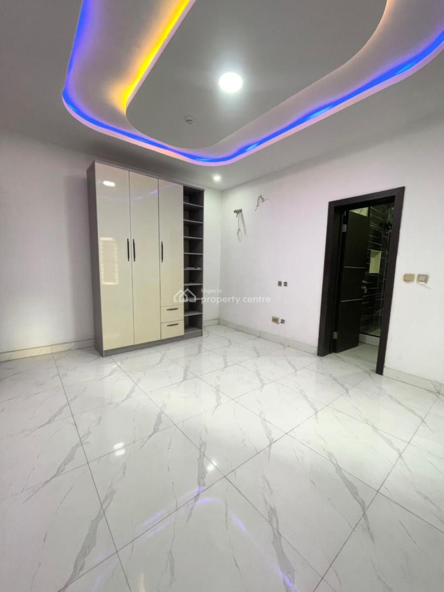 2 Bedroom Apartment with Bq, Lekki Phase 1, Lekki, Lagos, Flat / Apartment for Sale