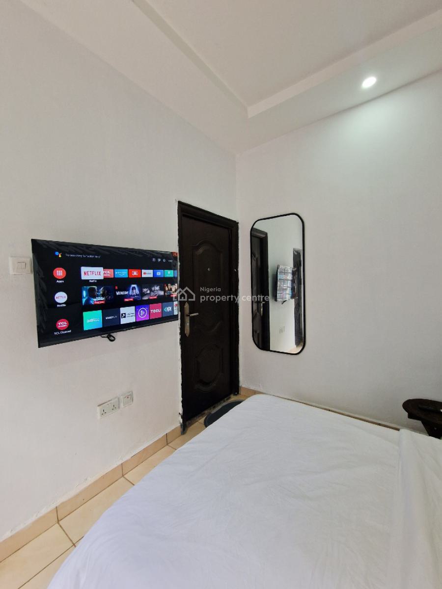 Sophisticated Studio Apartment, Sunny Okosun, Off Micheal Jackson Street, 5th Avenue, Gwarinpa, Abuja, Flat / Apartment Short Let