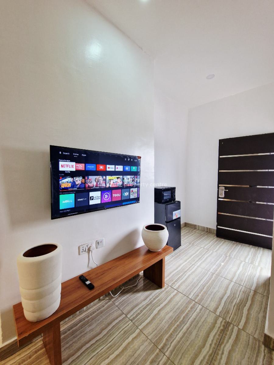 Sophisticated Studio Apartment, Sunny Okosun, Off Micheal Jackson Street, 5th Avenue, Gwarinpa, Abuja, Flat / Apartment Short Let