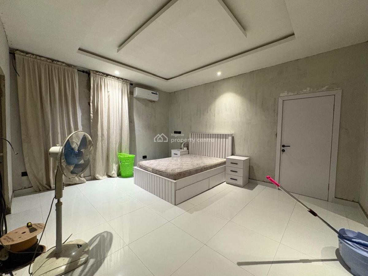 Ditress Sell Nice 4 Bedroom Semi Detached with Bq Self Compound, Osapa Lekki Lagos, Lekki, Lagos, Semi-detached Duplex for Sale