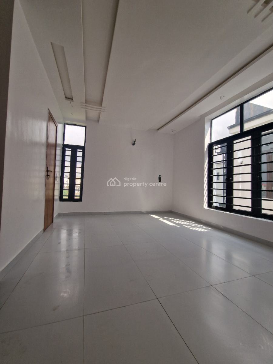 Beautifully Designed Home, Ikota, Lekki, Lagos, Semi-detached Duplex for Sale