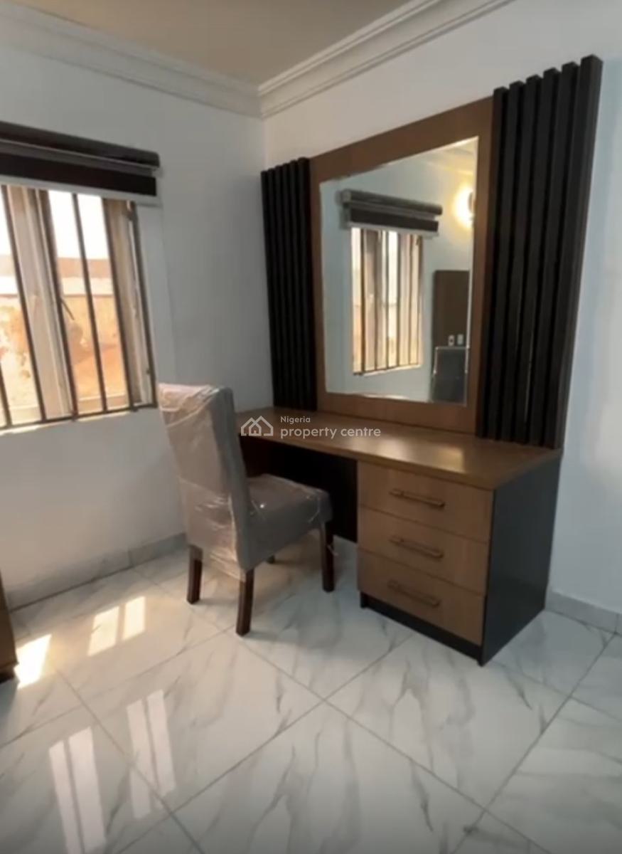 Furnished 3bedroom Flat, 1st Floor, Tarred Rd, Garki 2, Garki, Abuja, Flat / Apartment for Sale