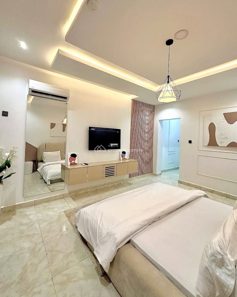 Stunning 3 Bedrooms Apartment, Wuye, Abuja, Flat / Apartment Short Let