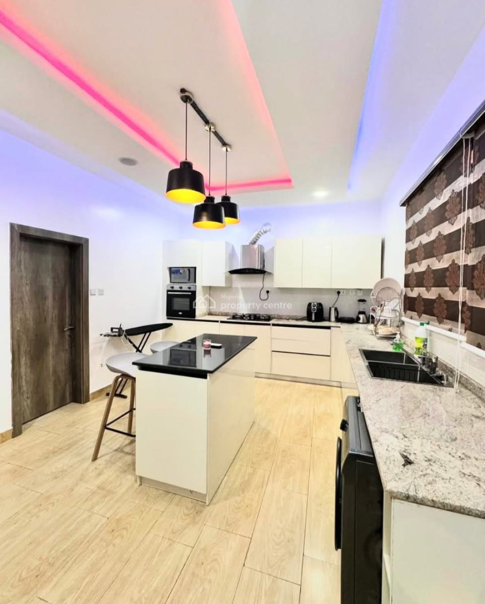 Beautiful 4 Bedrooms Apartment, Dawaki, Gwarinpa, Abuja, Flat / Apartment Short Let