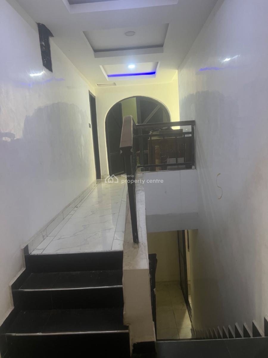 Very Spacious 6 Bedroom Fully Detached Duplex with 2 Rooms Bq, Lekki Phase 1, Lekki, Lagos, Detached Duplex for Rent