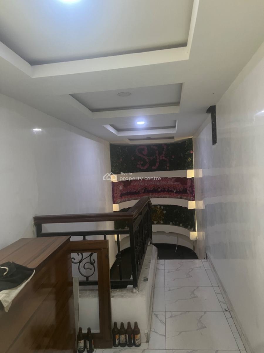 Very Spacious 6 Bedroom Fully Detached Duplex with 2 Rooms Bq, Lekki Phase 1, Lekki, Lagos, Detached Duplex for Rent