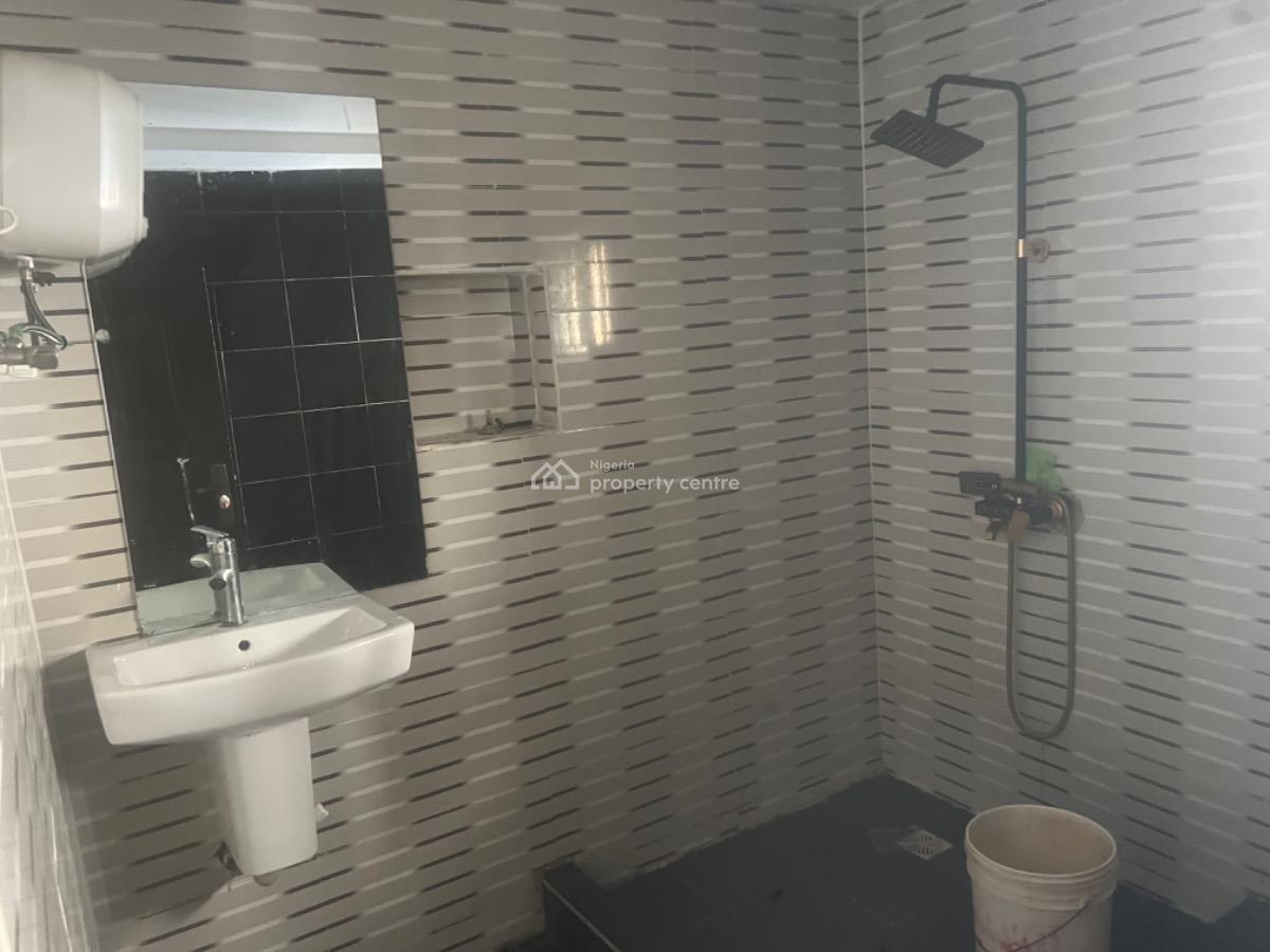 Very Spacious 6 Bedroom Fully Detached Duplex with 2 Rooms Bq, Lekki Phase 1, Lekki, Lagos, Detached Duplex for Rent