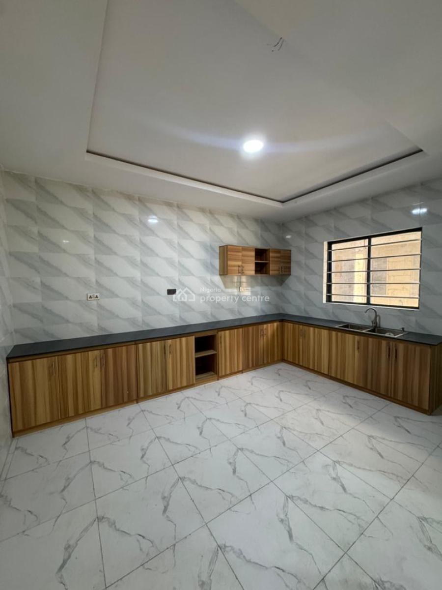 2 Bedroom Apartment, New Road, Lekki, Lagos, Flat / Apartment for Rent