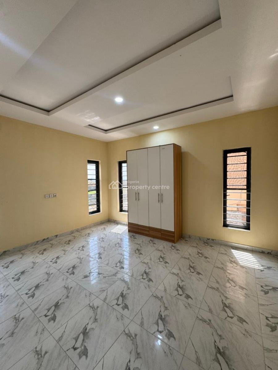 2 Bedroom Apartment, New Road, Lekki, Lagos, Flat / Apartment for Rent