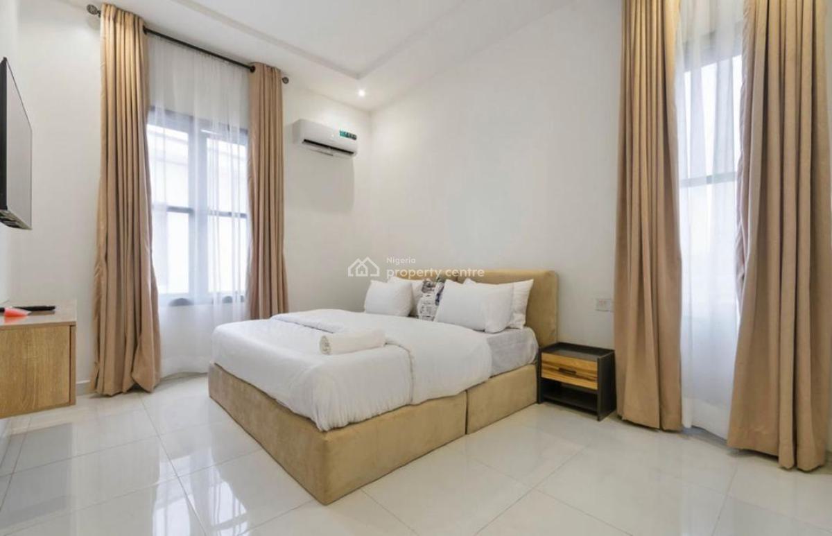 Luxury 3 Bedroom Apartment with Swimming Pool, Gym, Ps4 and Snooker, Atlantis 3 Estate, Ologolo, Lekki, Lagos, Flat / Apartment Short Let