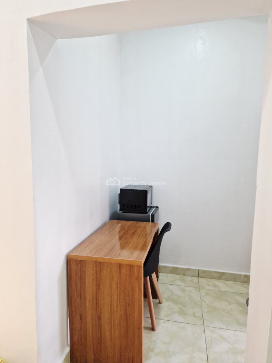 Sophisticated Studio Apartment, Sunny Okosun, Off Micheal Jackson Street, 5th Avenue, Gwarinpa, Abuja, Flat / Apartment Short Let