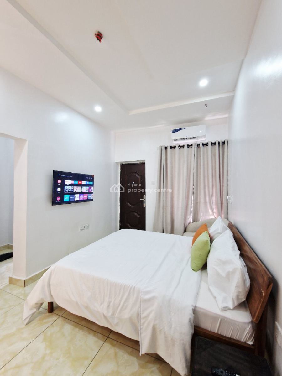 Sophisticated Studio Apartment, Sunny Okosun, Off Micheal Jackson Street, 5th Avenue, Gwarinpa, Abuja, Flat / Apartment Short Let