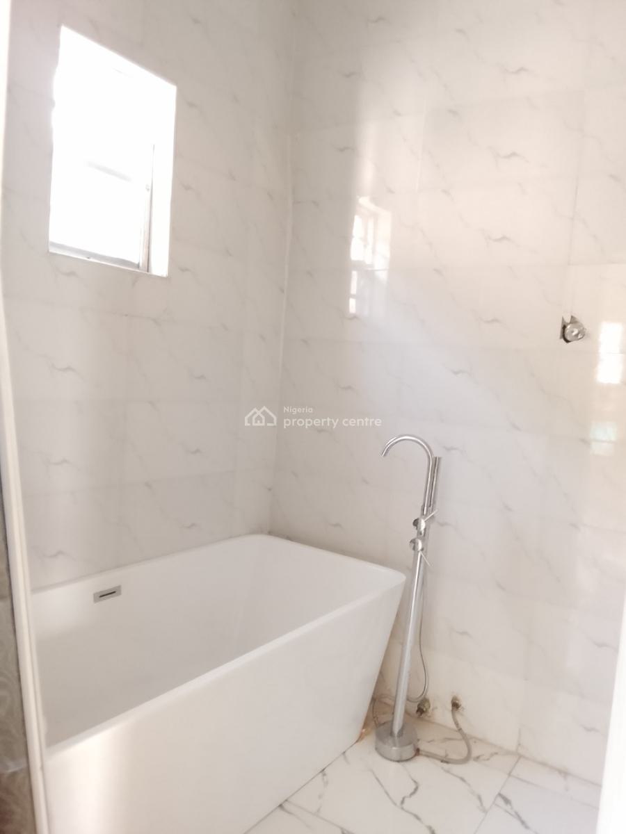 Exclusive Spacious 5 Bedroom Fully Detached Duplex with a Bq, Orchid Before The Roundabout, Lekki, Lagos, Detached Duplex for Rent