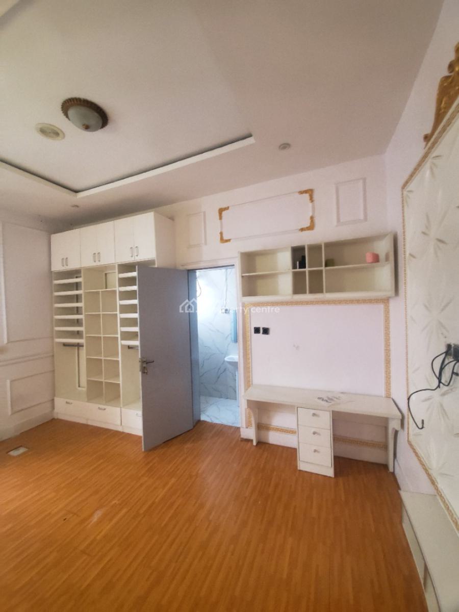 1 Bedroom Shared Kitchen Apartment, Orchid Road, Lekki, Lagos, Self Contain (single Rooms) for Rent