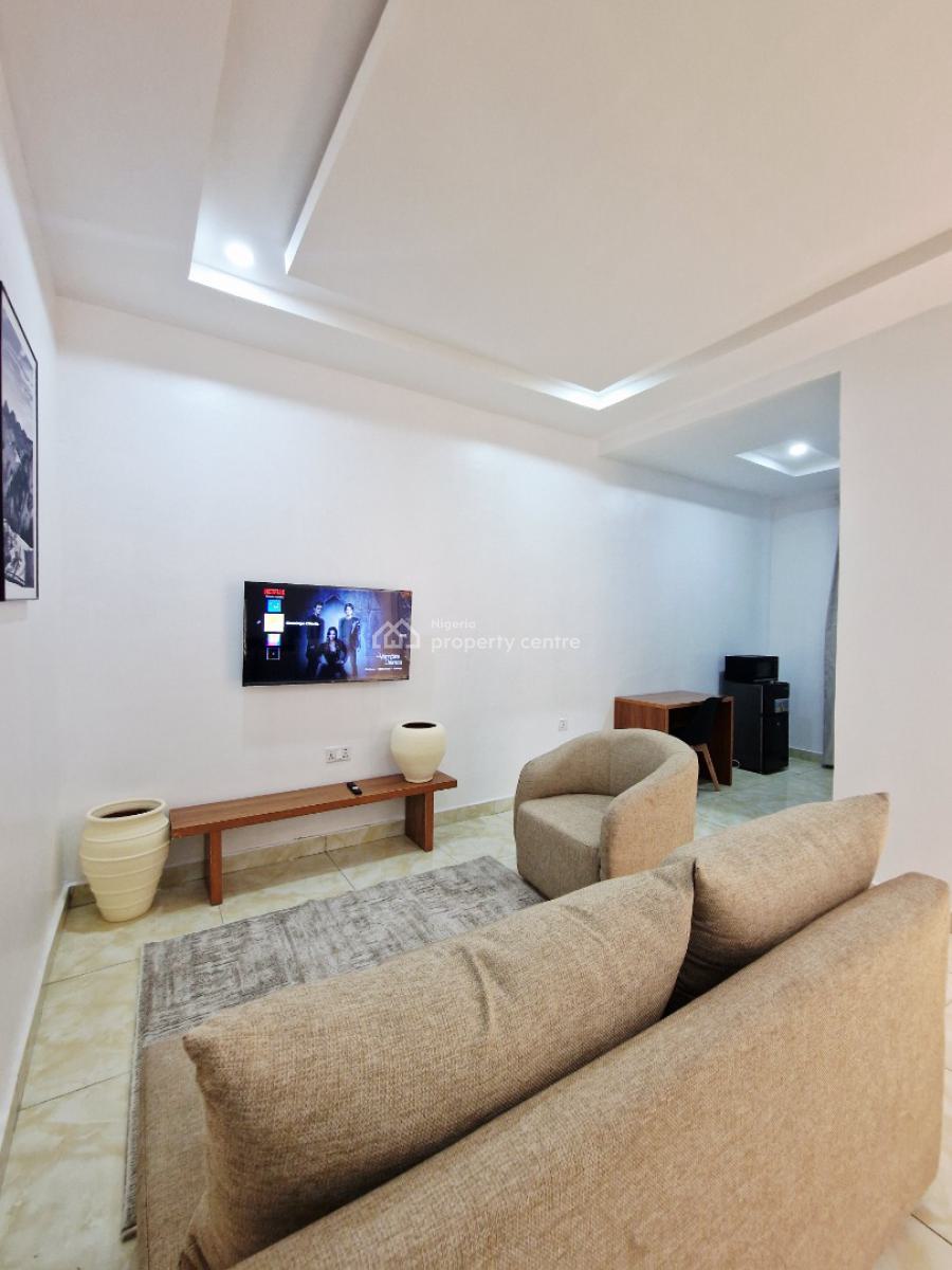 Sophisticated Studio Apartment, Sunny Okosun, Off Micheal Jackson Street, 5th Avenue, Gwarinpa, Abuja, Flat / Apartment Short Let