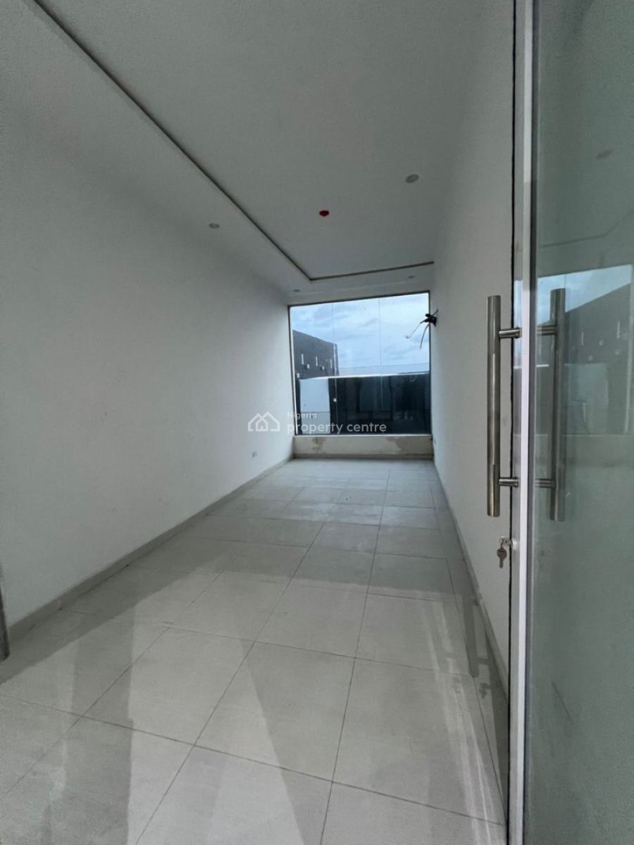 Spacious Shopping Mall per Sqm, Abraham Adesanya, Sangotedo, Ajah, Lagos, Plaza / Complex / Mall for Sale