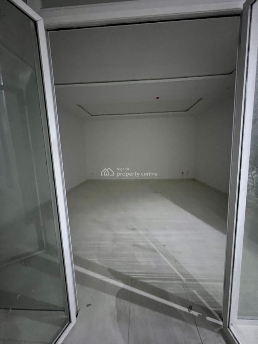 Spacious Shopping Mall per Sqm, Abraham Adesanya, Sangotedo, Ajah, Lagos, Plaza / Complex / Mall for Sale