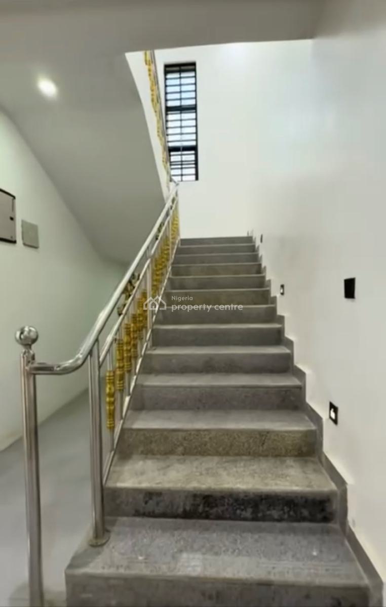 4 Bedroom En-suite Duplex +tarred Road, By Von Or The Voice Airport Road, Lugbe District, Abuja, Detached Duplex for Sale