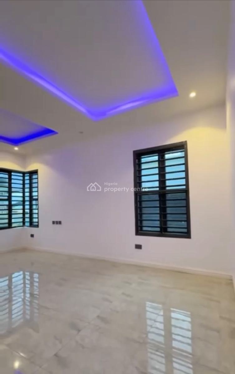 4 Bedroom En-suite Duplex +tarred Road, By Von Or The Voice Airport Road, Lugbe District, Abuja, Detached Duplex for Sale