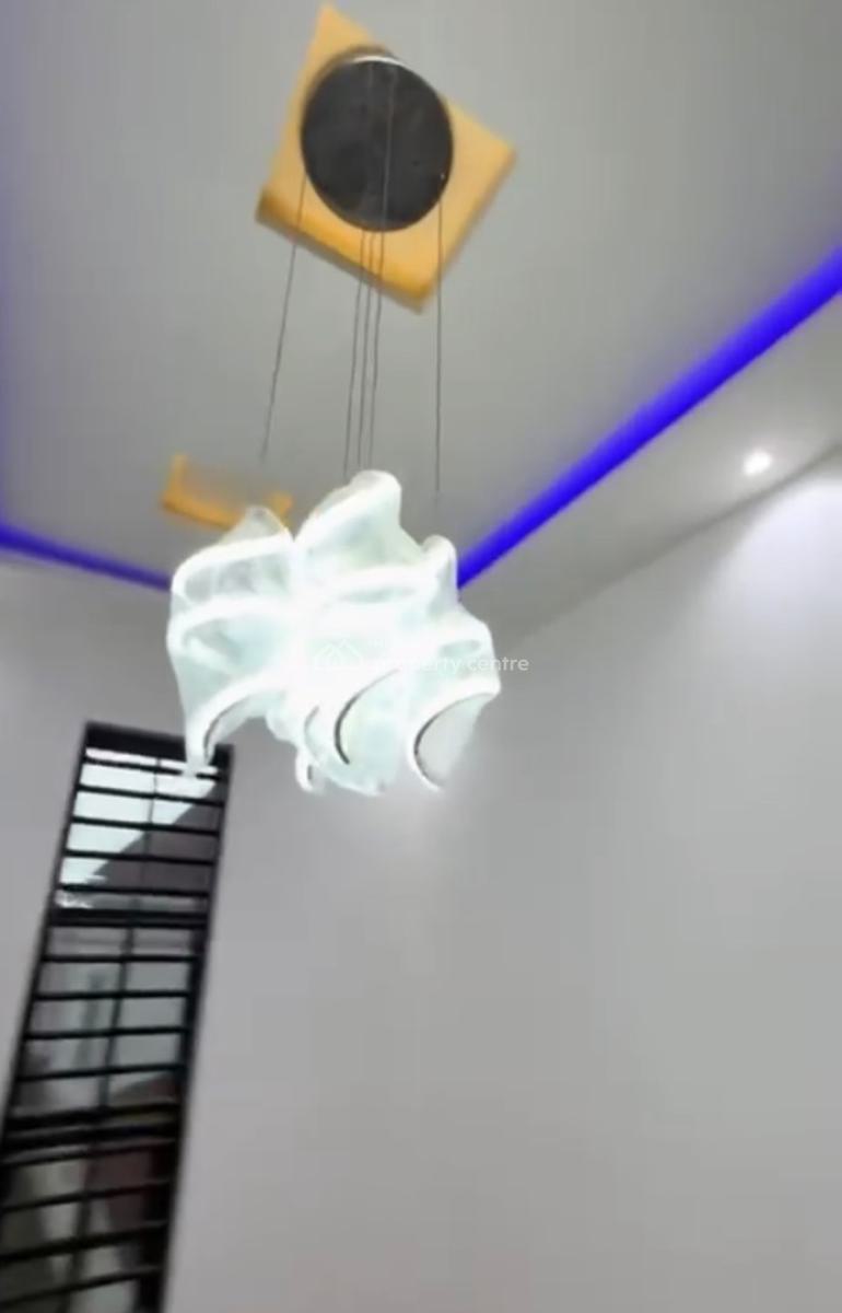 4 Bedroom En-suite Duplex +tarred Road, By Von Or The Voice Airport Road, Lugbe District, Abuja, Detached Duplex for Sale