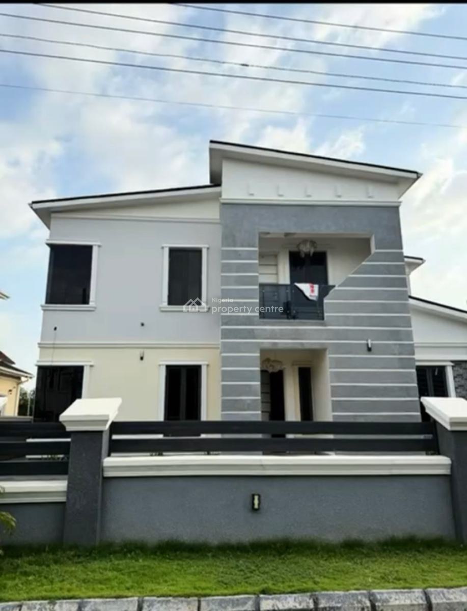 4 Bedroom En-suite Duplex +tarred Road, By Von Or The Voice Airport Road, Lugbe District, Abuja, Detached Duplex for Sale