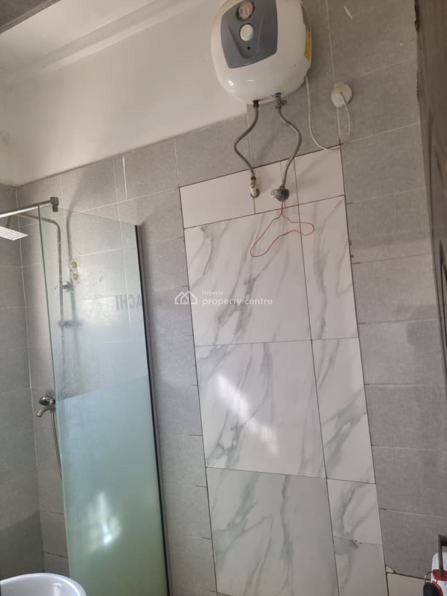 Smart Spacious 2 Bedroom Apartment, Von Road, Lugbe District, Abuja, Flat / Apartment for Rent