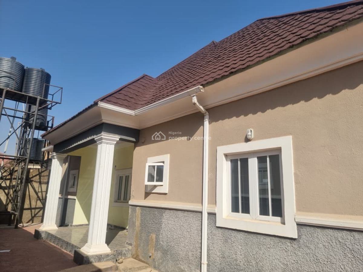 Smart Spacious 2 Bedroom Apartment, Von Road, Lugbe District, Abuja, Flat / Apartment for Rent