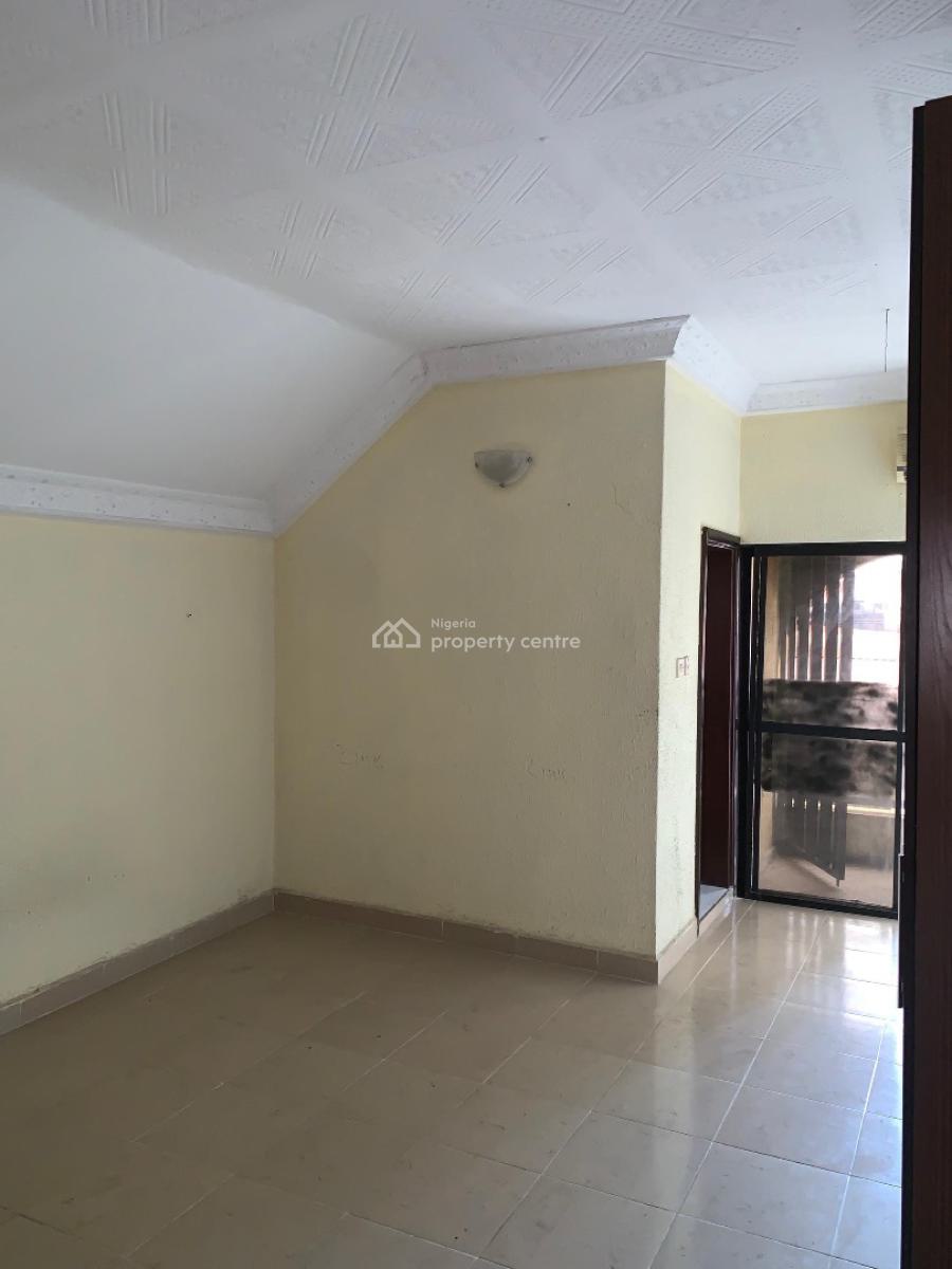 4 Bedroom Semi Detached House (self Service, Self Compound), Lekki Phase 1, Lekki, Lagos, Semi-detached Duplex for Rent