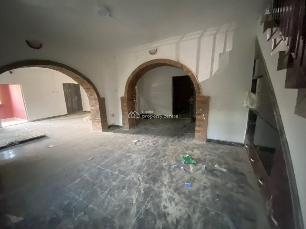 5-bedroom Semi-detached Duplex with Bq, Old Bodija Estate, Ibadan, Oyo, Semi-detached Duplex for Rent