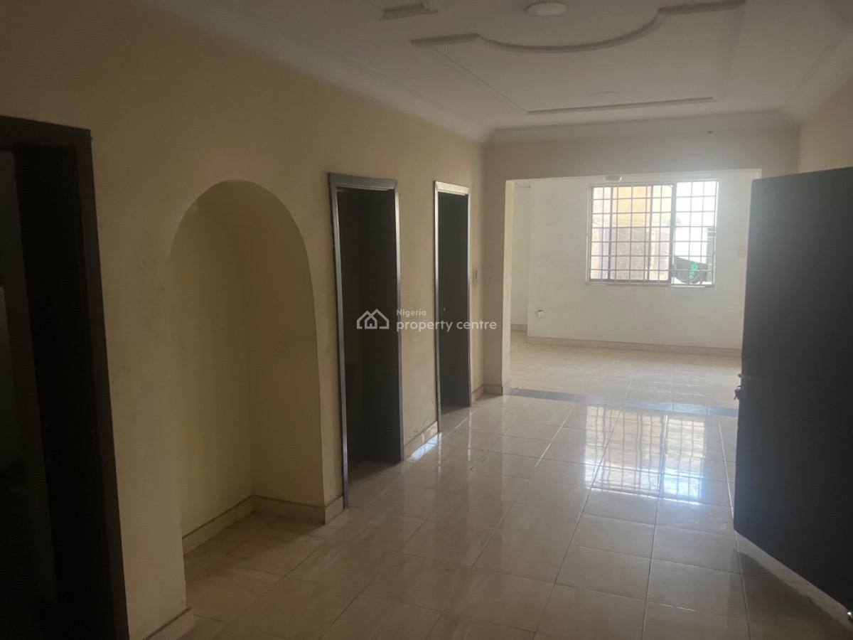 Self Compound 4 Bedroom Semi-detached House with 2 Rooms Bq, Lekki Phase 1, Lekki, Lagos, Semi-detached Duplex for Rent