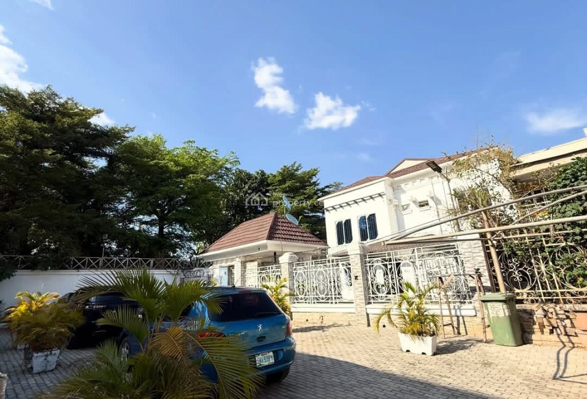 5 Bedrooms Semi Detached Duplex with Bq, Maitama District, Abuja, Semi-detached Duplex for Sale