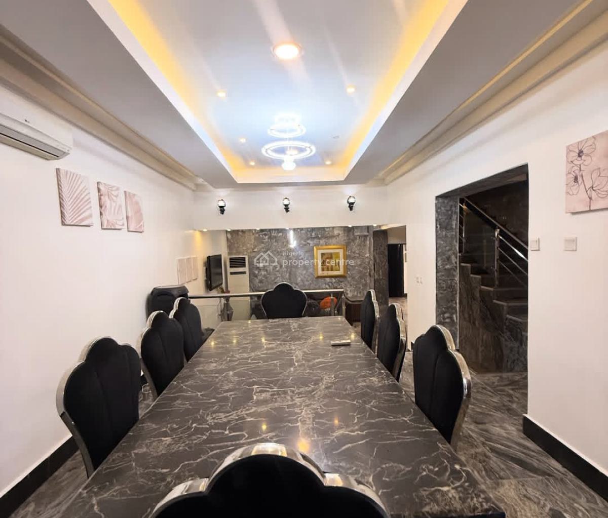 5 Bedrooms Semi Detached Duplex with Bq, Maitama District, Abuja, Semi-detached Duplex for Sale