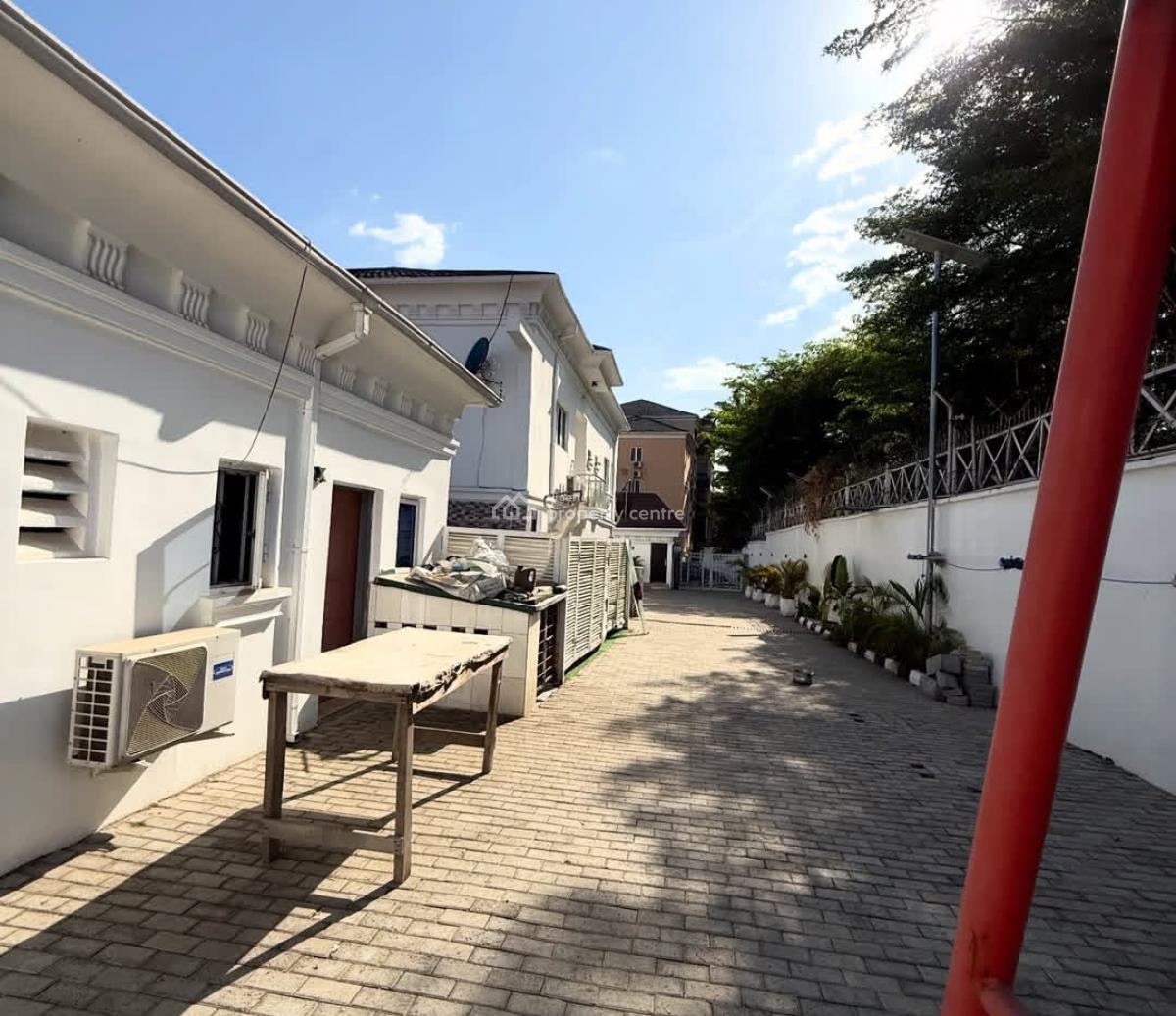 5 Bedrooms Semi Detached Duplex with Bq, Maitama District, Abuja, Semi-detached Duplex for Sale
