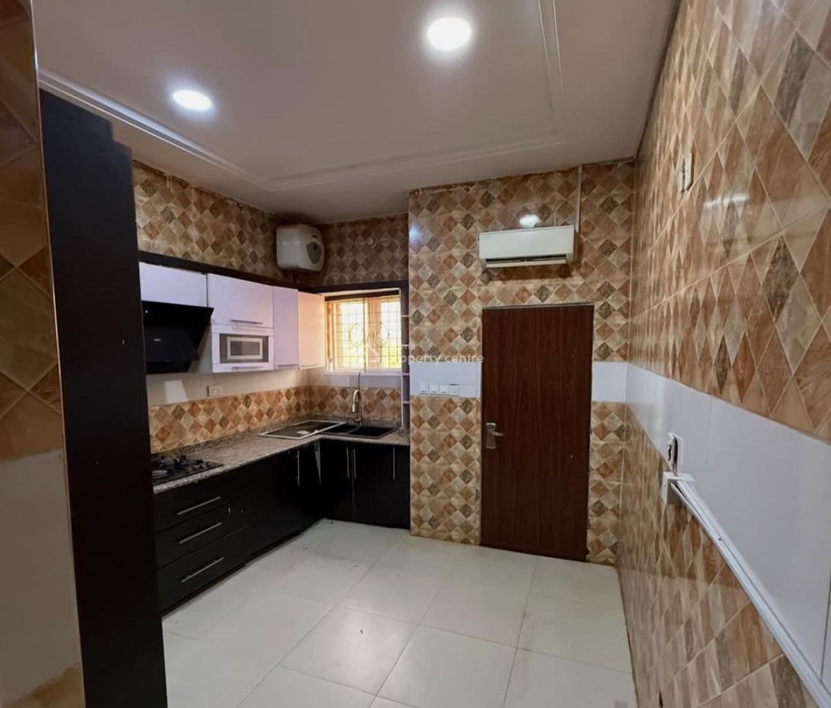 4 Bedrooms Semi Detached Duplex with Bq, Life Camp, Abuja, Semi-detached Duplex for Sale