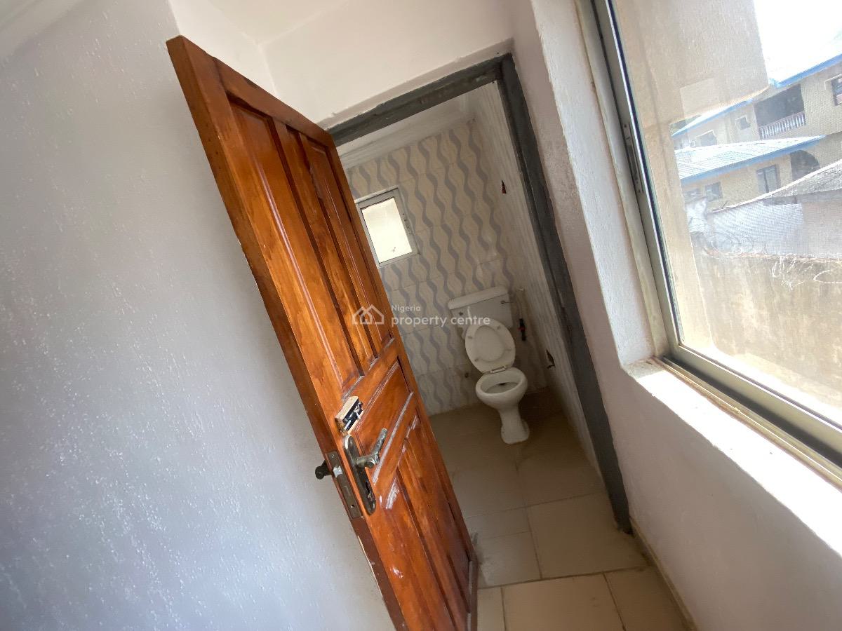 3-bedroom Flat -- New Bodija, Ibadan, New Bodija Estate, New Bodija, Ibadan, Oyo, Terraced Duplex for Rent