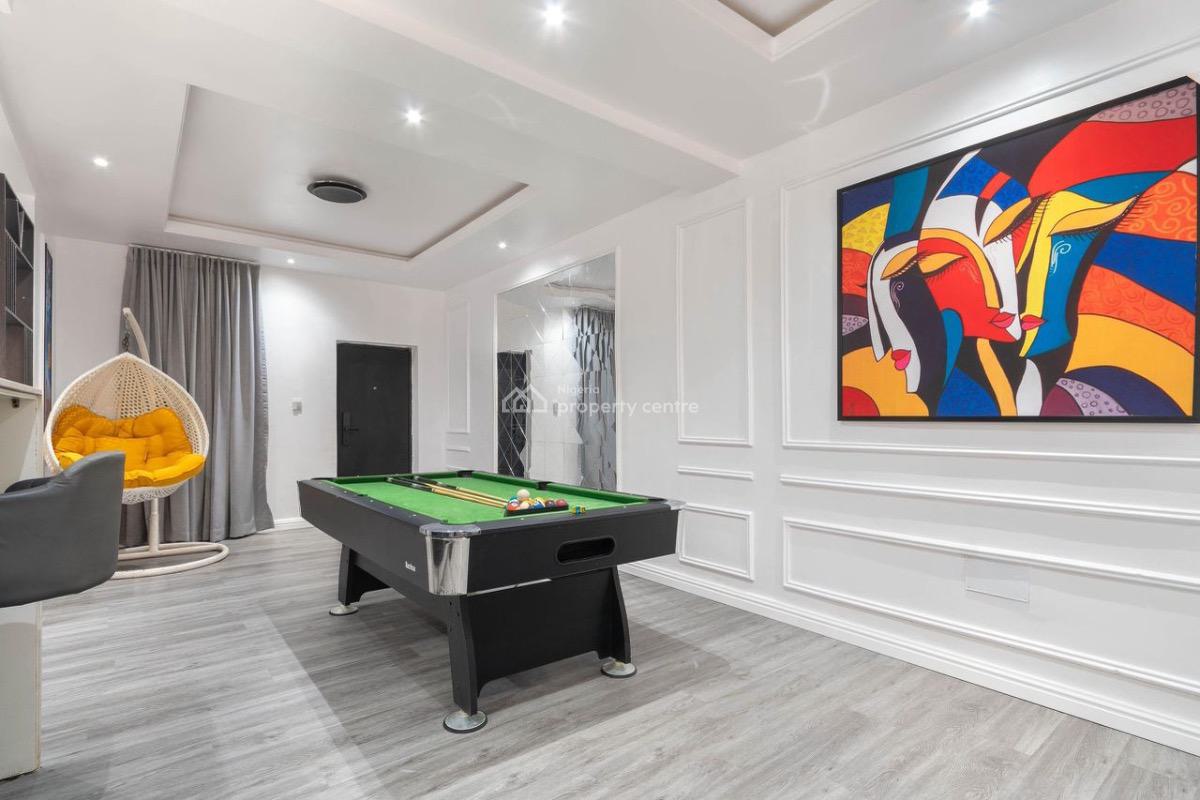 Aesthetically Pleasing 2 Bedroom Apartment, Phase 1, Lekki, Lagos, Flat / Apartment Short Let