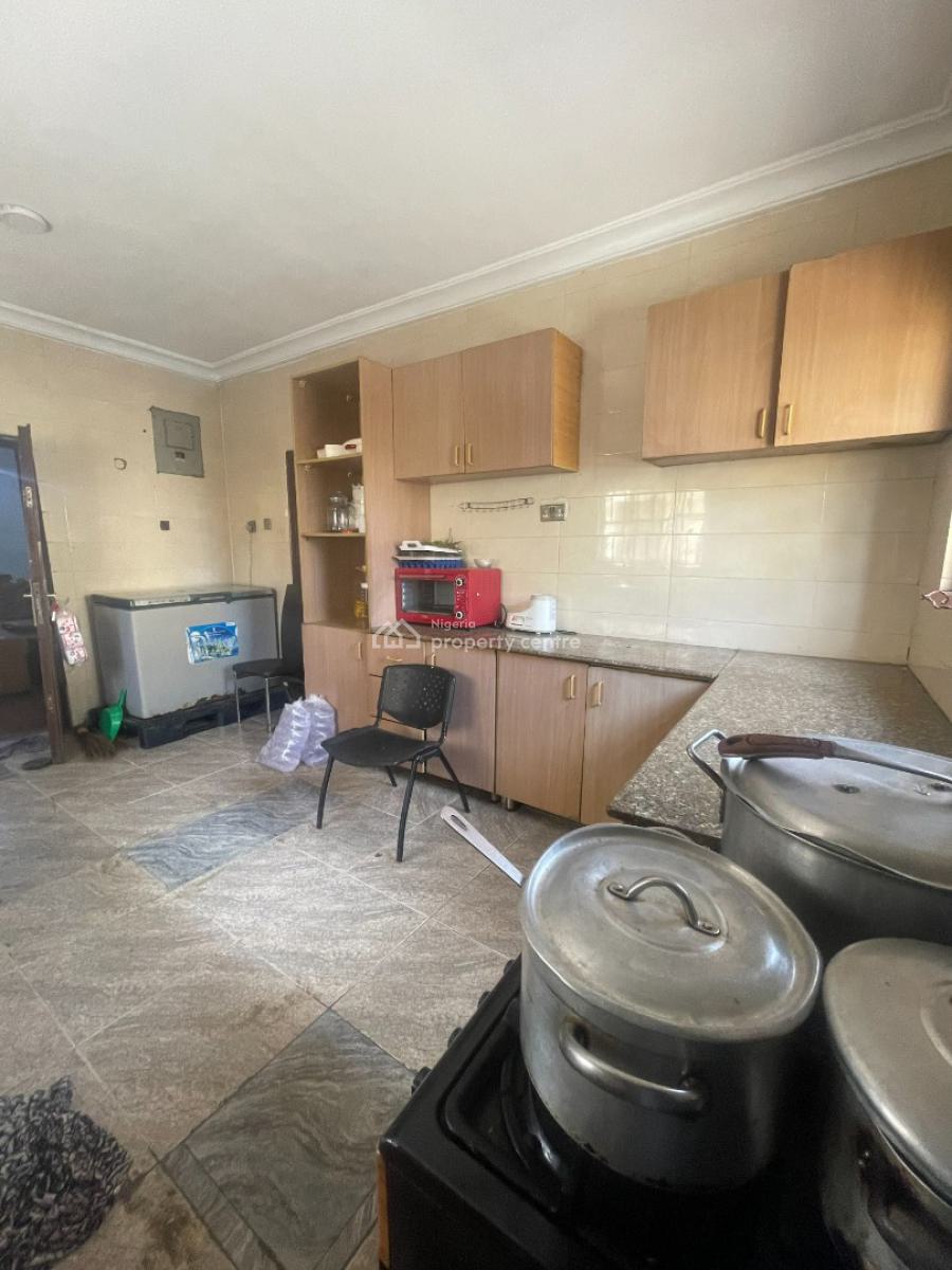 Distress 4 Bedroom Semi Detached, Spacious Compound, Chois Garden Estate, Abijo, Lekki, Lagos, Semi-detached Duplex for Sale