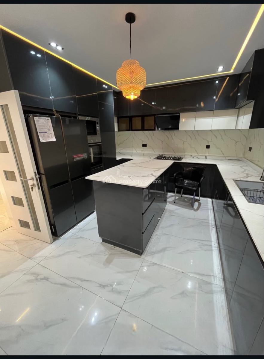 Fantastic Built 4 Bedroom Semi Detached Duplex with Bq, Gra Phase 1, Magodo, Lagos, Semi-detached Duplex for Sale