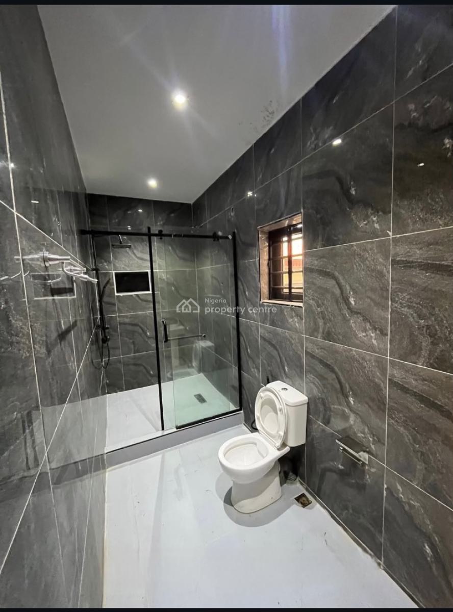 Fantastic Built 4 Bedroom Semi Detached Duplex with Bq, Gra Phase 1, Magodo, Lagos, Semi-detached Duplex for Sale