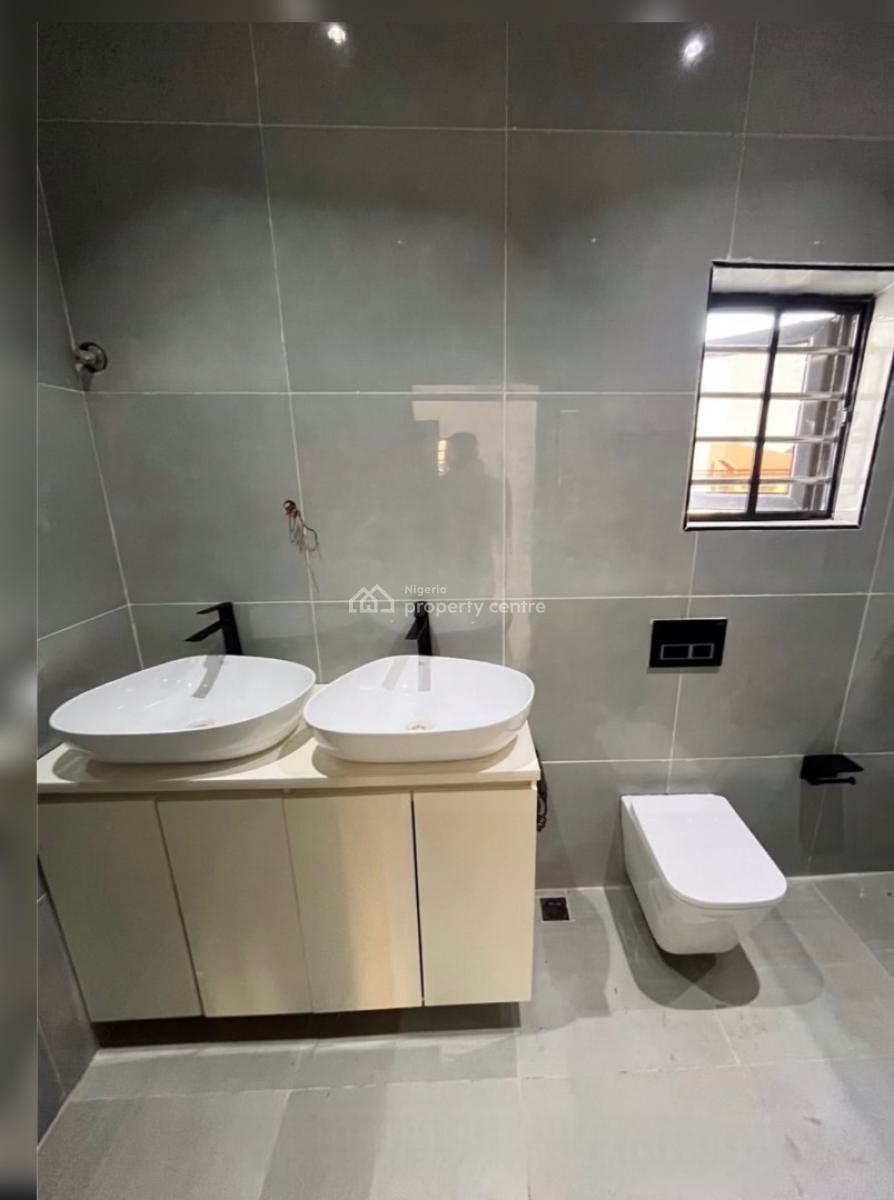 Fantastic Built 4 Bedroom Semi Detached Duplex with Bq, Gra Phase 1, Magodo, Lagos, Semi-detached Duplex for Sale