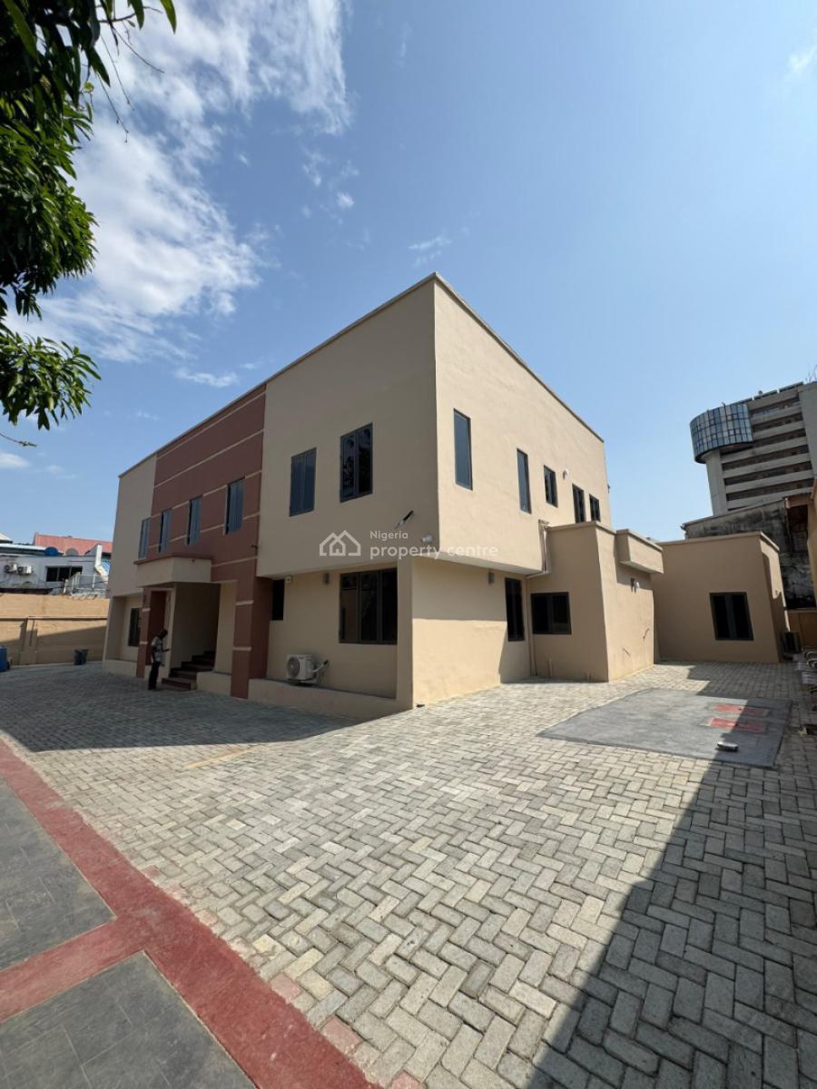 3 Units of One Bedrooms & One Unit of 2 Bedroom, Lekki Phase1, Lekki, Lagos, Flat / Apartment for Rent