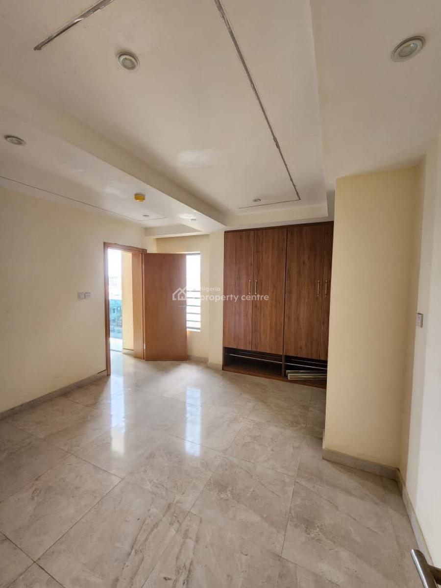3bedroom Apartment Tastefully Finished, Alagomeji, Yaba, Lagos, Flat / Apartment for Rent