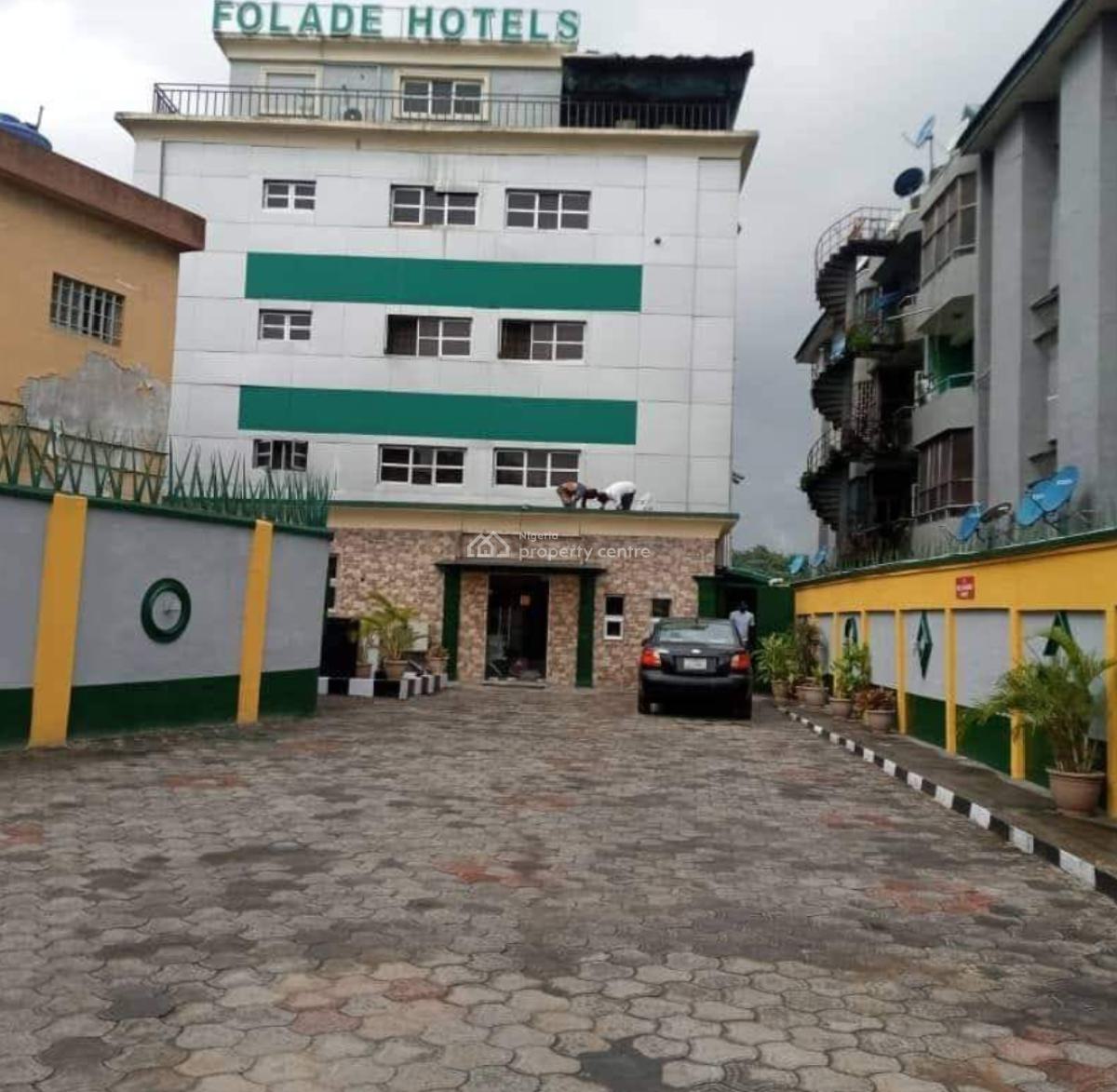 Functional 24 Rooms Hotel + Facilities, @ Liverpool, Apapa Gra, Apapa, Lagos, Gra, Apapa, Lagos, Hotel / Guest House for Sale