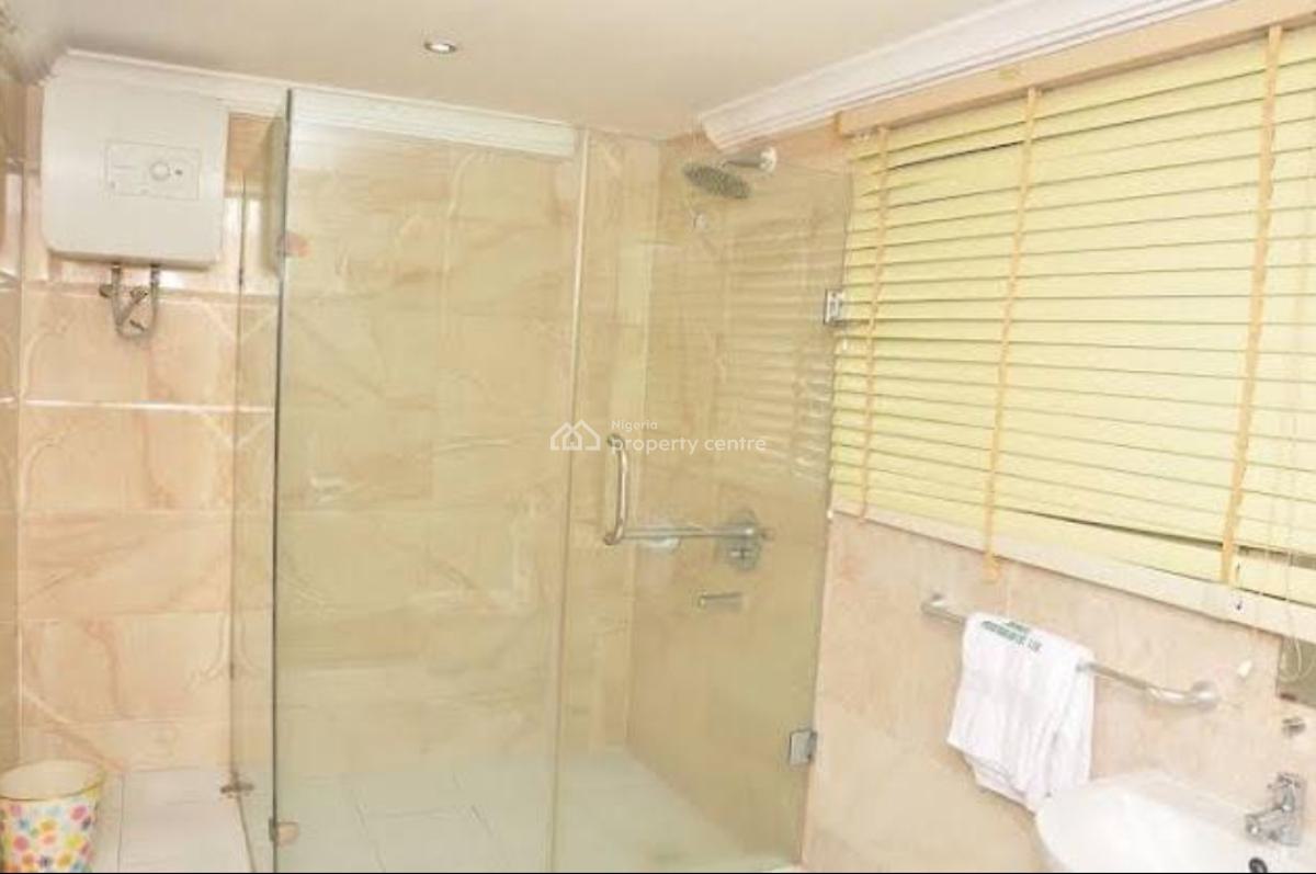 Functional 24 Rooms Hotel + Facilities, @ Liverpool, Apapa Gra, Apapa, Lagos, Gra, Apapa, Lagos, Hotel / Guest House for Sale