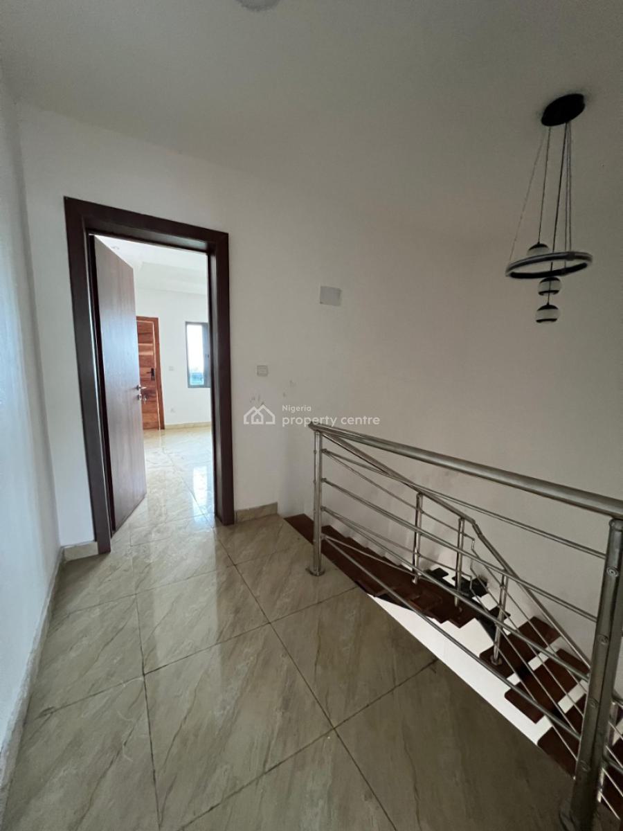 Luxury 4bedroom Terrace Duplex with Bq, Off Admiralty Road, Lekki Phase 1, Lekki, Lagos, Terraced Duplex for Rent