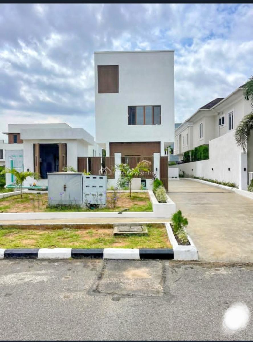 5  Bedroom Detached House, Osapa, Lekki, Lagos, Detached Duplex for Sale